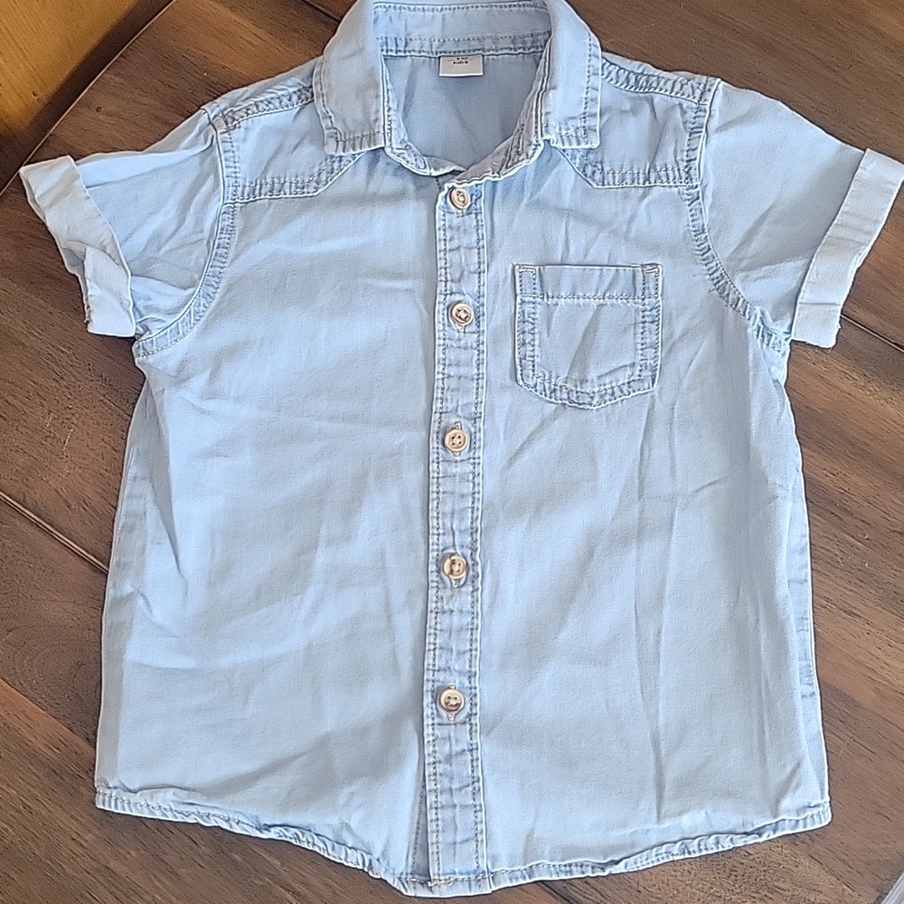 Tu Short Sleeve Denim Shirt Sz 1 1/2-2 Yrs.
